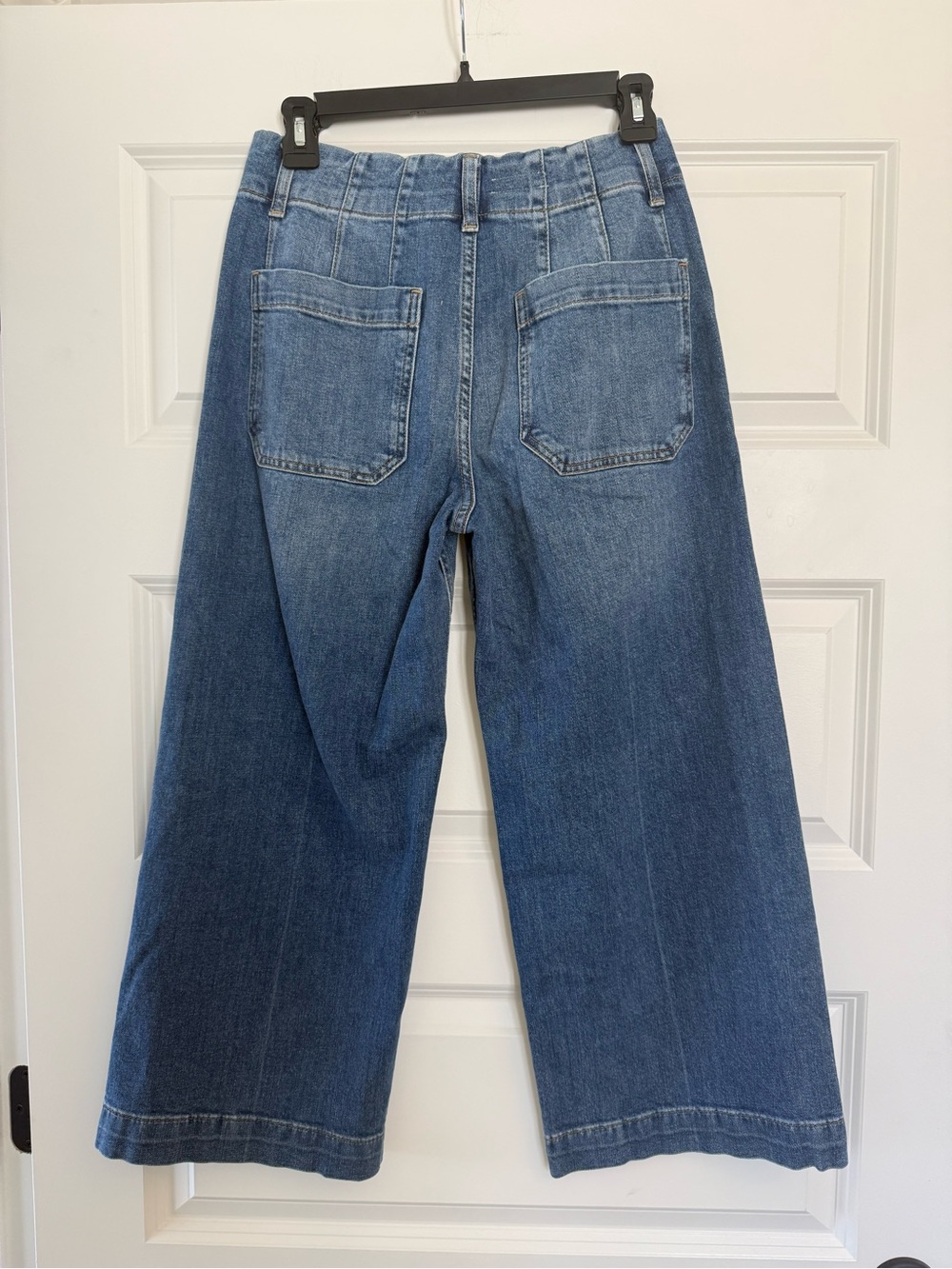 Pilcro Wide-Leg Cropped Jeans in Medium Blue - Picture 4 of 4